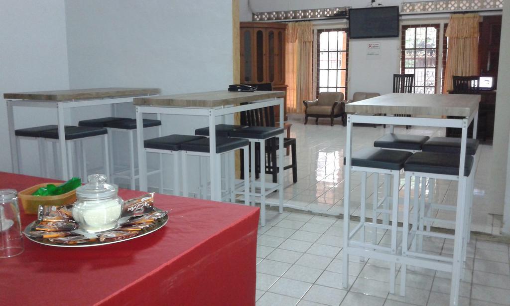 Pondok Heras Suite Jakarta Exterior foto